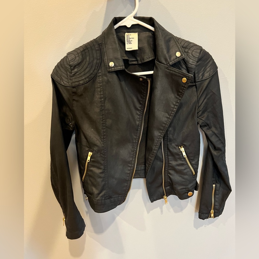 H&M black denim cropped motto jacket